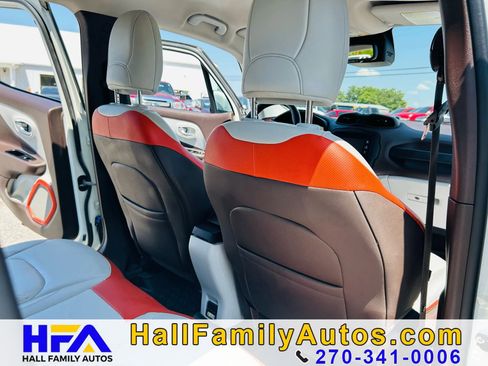 Used 2015 Jeep Renegade Limited w/ Safety & Security Group I AWD/4WD image 18