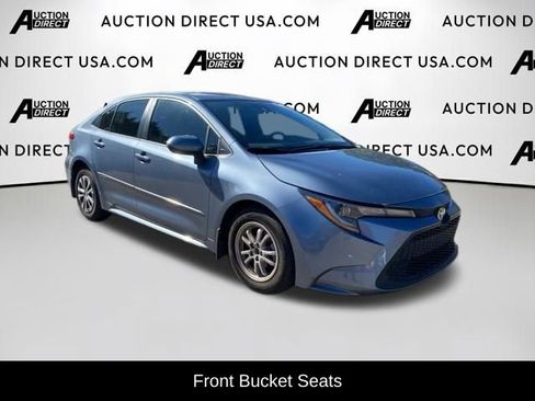 Used 2022 Toyota Corolla LE image 3
