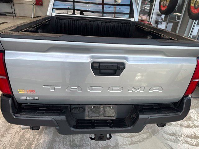 Used 2025 Toyota Tacoma SR AWD/4WD image 6