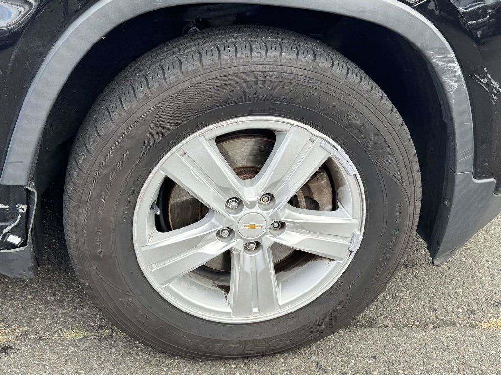 Used 2019 Chevrolet Trax LT w/ LT Convenience Package FWD image 8