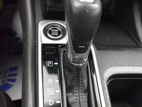 Used 2024 Nissan Sentra SV FWD image 33