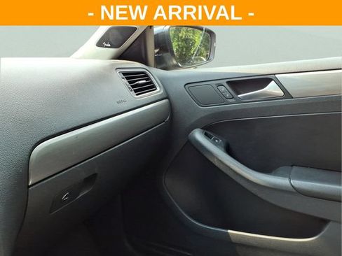 Used 2013 Volkswagen Jetta TDI FWD image 26