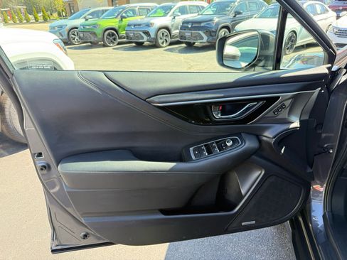 Used 2021 Subaru Outback Limited AWD/4WD image 18