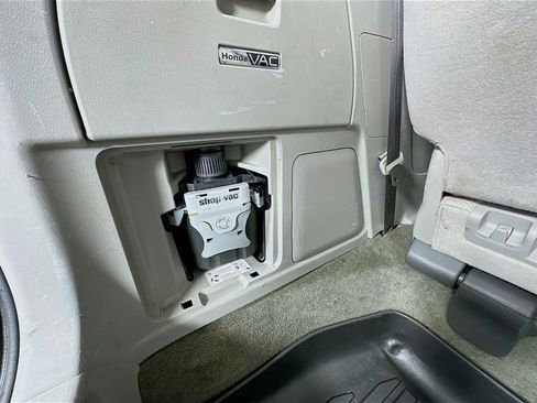 Used 2017 Honda Odyssey SE image 34