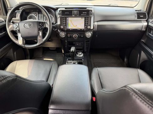 Used 2022 Toyota 4Runner TRD Sport AWD/4WD image 2