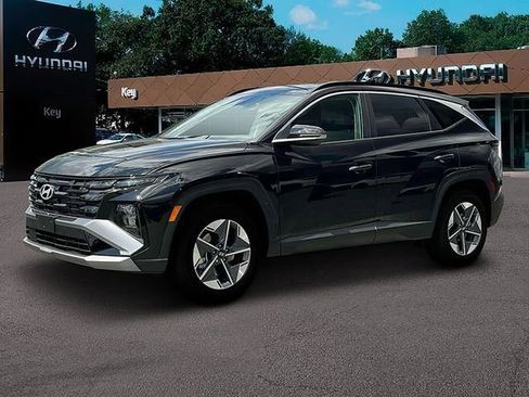 Certified 2025 Hyundai Tucson SEL image 2