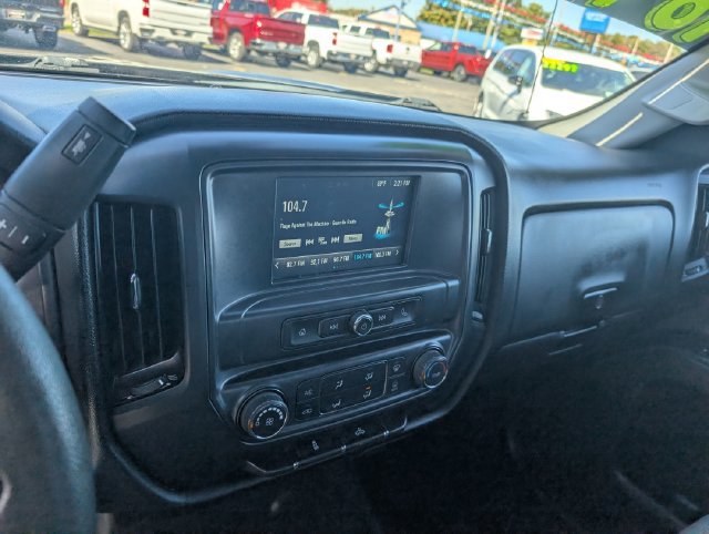 Used 2016 Chevrolet Silverado 1500 Custom w/ Custom Convenience Package RWD image 22