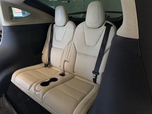 Used 2019 Tesla Model X AWD/4WD image 25