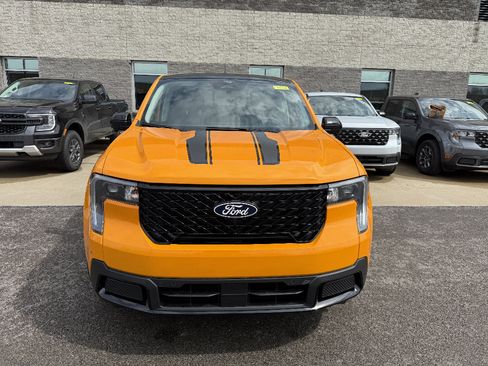 New 2026 Ford Maverick Lariat w/ Black Appearance Package image 2