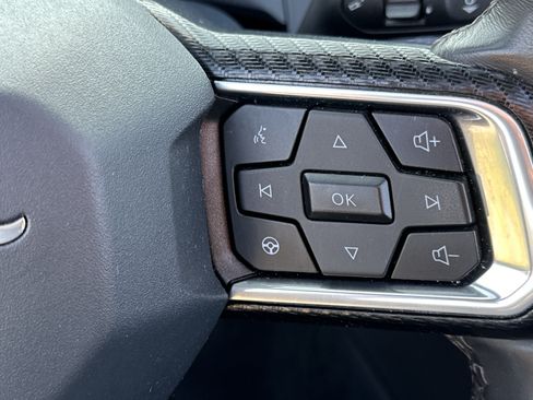 Used 2025 Ford Mustang Premium RWD image 21