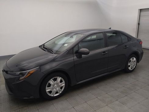 Used 2024 Toyota Corolla LE FWD image 2