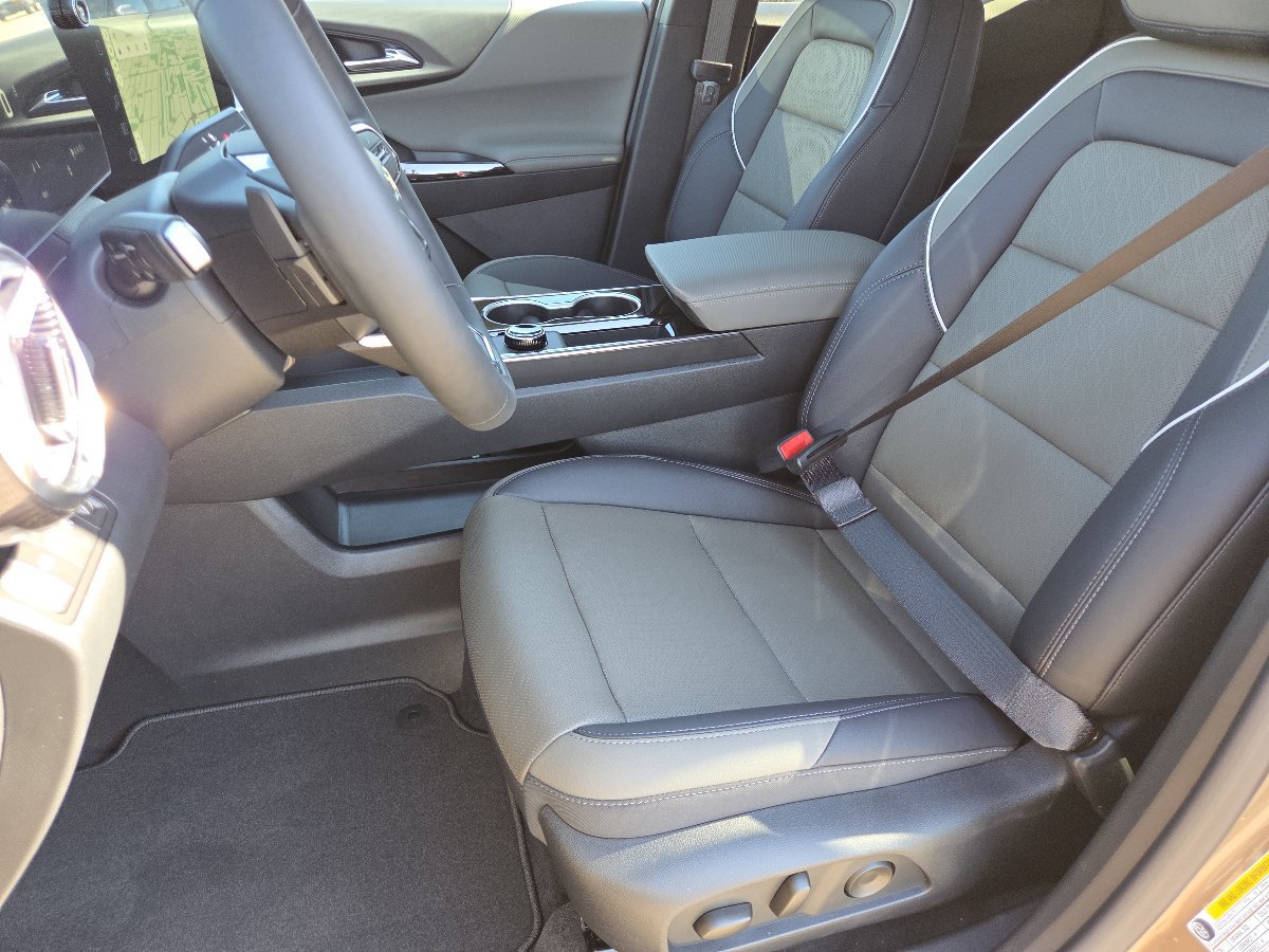 New 2027 Chevrolet Equinox LT w/ Convenience Package II AWD/4WD image 30