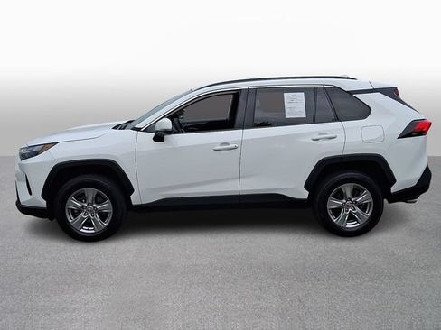 Used 2024 Toyota RAV4 XLE AWD/4WD image 7