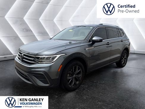 Used 2022 Volkswagen Tiguan SE w/ Panoramic Sunroof Package AWD/4WD image 1