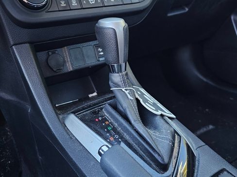 Used 2016 Toyota Corolla S FWD image 33