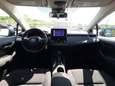 Used 2024 Toyota Corolla LE FWD image 29