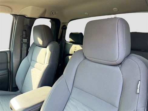 Used 2024 Nissan Frontier S image 18