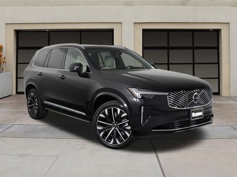New 2026 Volvo XC90 T8 Plus w/ Protection Package Premier AWD/4WD image 19