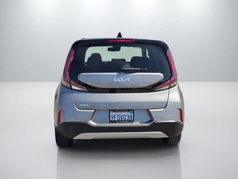 Used 2023 Kia Soul S FWD image 5