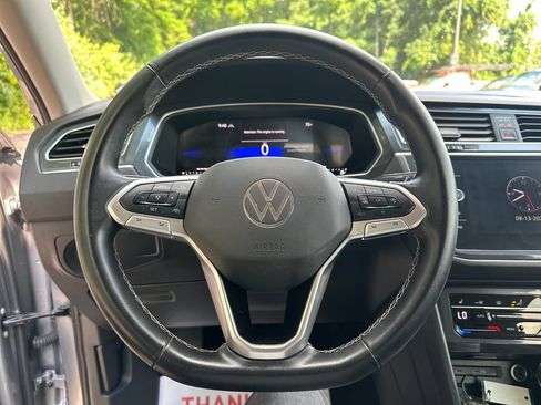 Used 2024 Volkswagen Tiguan SE AWD/4WD image 12