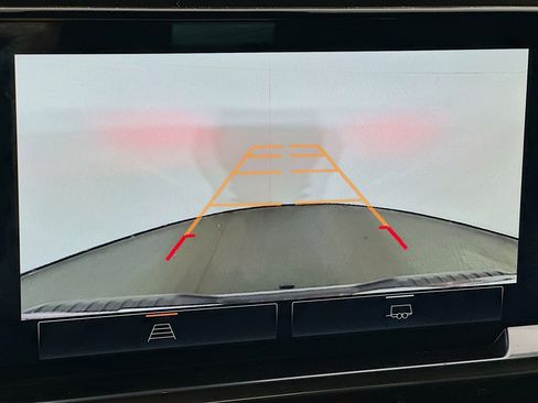 Used 2024 GMC Sierra 1500 Elevation image 22