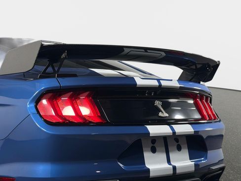 Used 2021 Ford Mustang Shelby GT500 w/ Technology Package RWD image 9