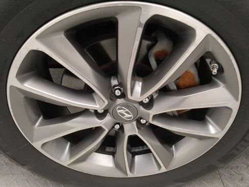 Used 2017 Hyundai Santa Fe SE image 31