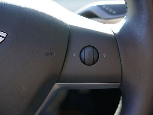 Used 2019 Tesla Model 3 Long Range image 34