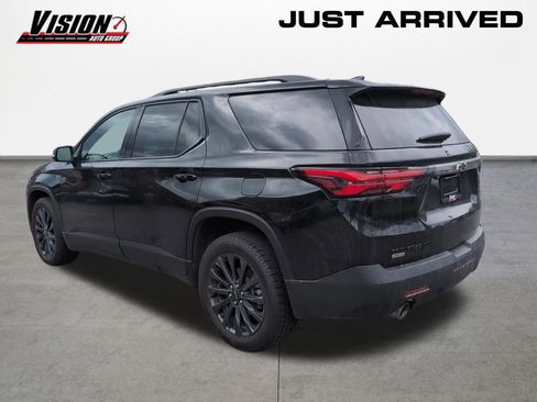 Used 2024 Chevrolet Traverse RS AWD/4WD image 3
