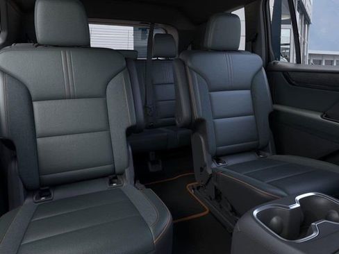 New 2026 GMC Acadia AT4 AWD/4WD image 17