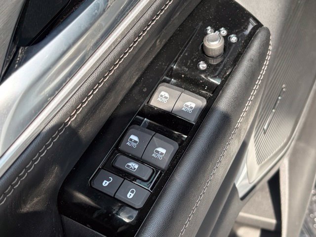 New 2026 Jeep Grand Wagoneer L 4WD w/ Premium Group I image 13