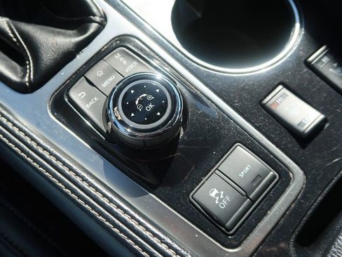 Used 2023 Nissan Maxima SV w/ Floor Mat Group image 32