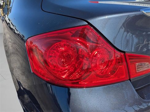 Used 2010 INFINITI G37 X w/ Premium Pkg image 46
