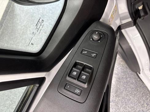 Used 2026 RAM ProMaster 2500 w/ Convenience Group FWD image 33