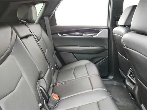 Certified 2024 Cadillac XT5 Premium Luxury w/ LPO, Floor Liner Package image 22