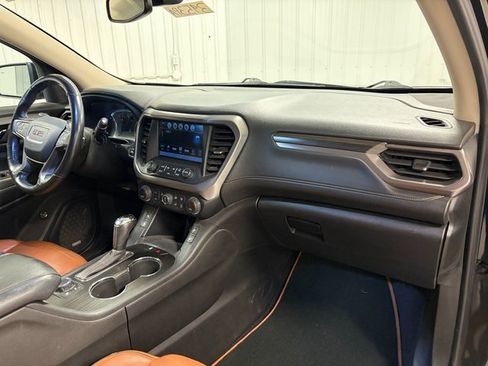 Used 2019 GMC Acadia SLT image 15
