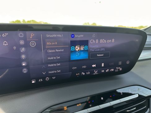 Certified 2025 Buick Enclave Avenir w/ Super Cruise Package image 23