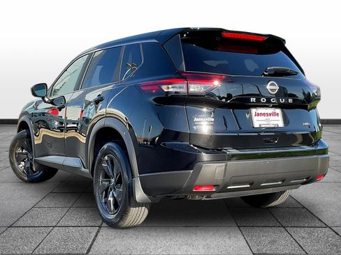 Certified 2026 Nissan Rogue SV w/ Cold Weather Package AWD/4WD image 5