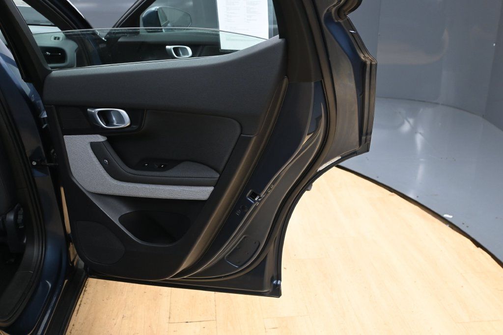 Used 2024 Polestar Polestar 2 AWD/4WD image 23