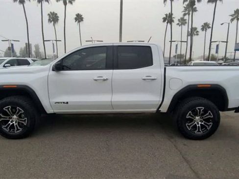 Certified 2023 GMC Canyon AT4 image 5