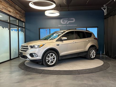Used 2018 Ford Escape SE image 7