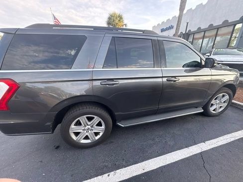 Used 2019 Ford Expedition XLT w/ Equipment Group 202A RWD image 3
