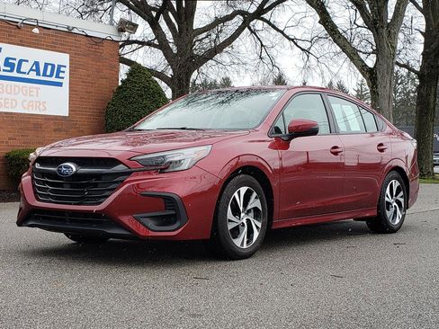 Used 2025 Subaru Legacy Premium image 1