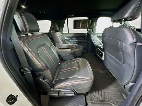 Used 2022 Ford Expedition Max Limited image 11