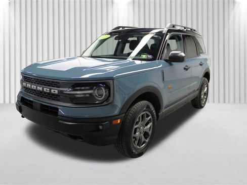 Used 2023 Ford Bronco Sport Badlands image 8