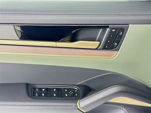 New 2026 Porsche Cayenne Coupe image 11