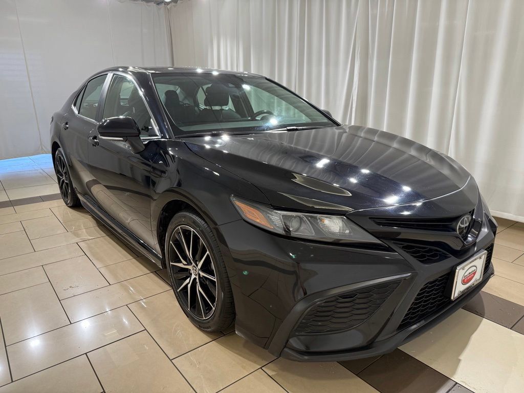 Certified 2024 Toyota Camry SE FWD image 7