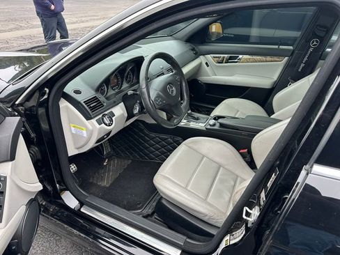 Used 2009 Mercedes-Benz C 63 AMG Sedan image 5