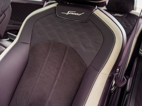Certified 2025 Bentley Flying Spur Plug-In Hybrid AWD/4WD image 30