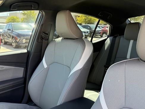 Used 2026 Toyota Camry SE w/ Convenience Package FWD image 13